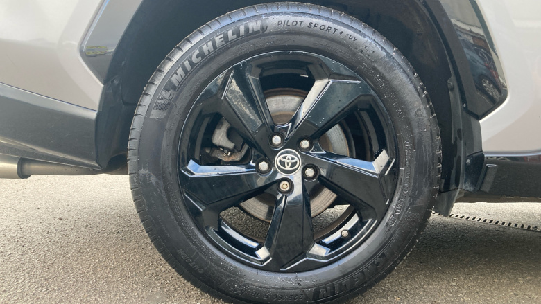 Toyota RAV4 2.5 VVT-i Hybrid Dynamic 5dr CVT 2WD Hybrid Estate